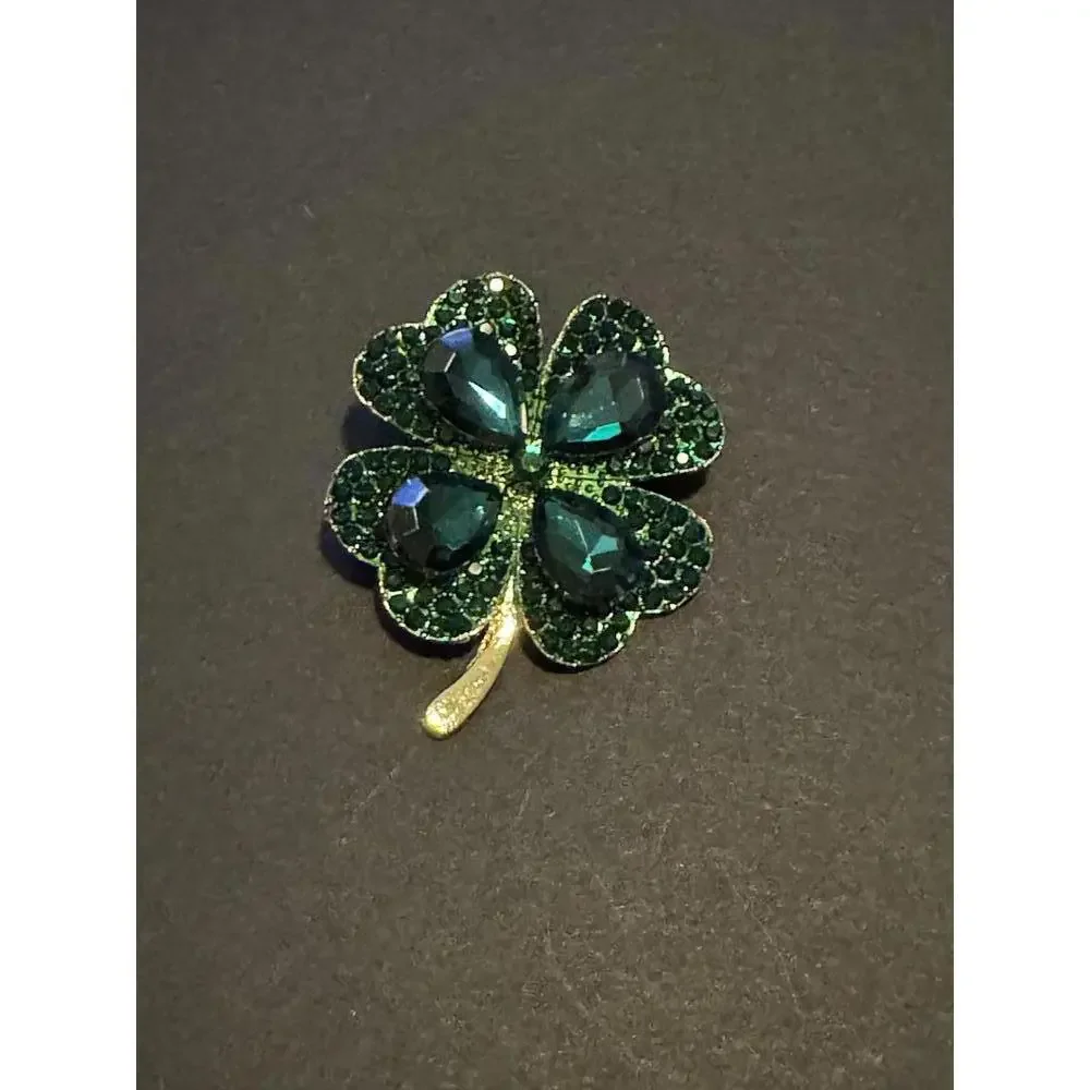 Vintage Green Crystal Four-Leaf Clover Brooch